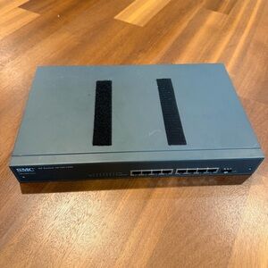 SMC Networks SMCGS8P-Smart EZ Switch 10/100/1000 Gigabit – Untested As-Is